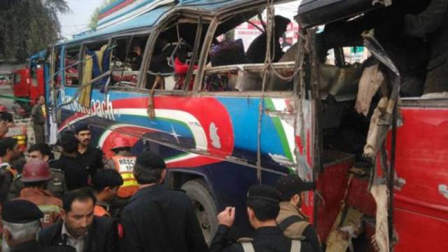bus-bomb-explosion-kills-15-in-peshawar-1458108885-437